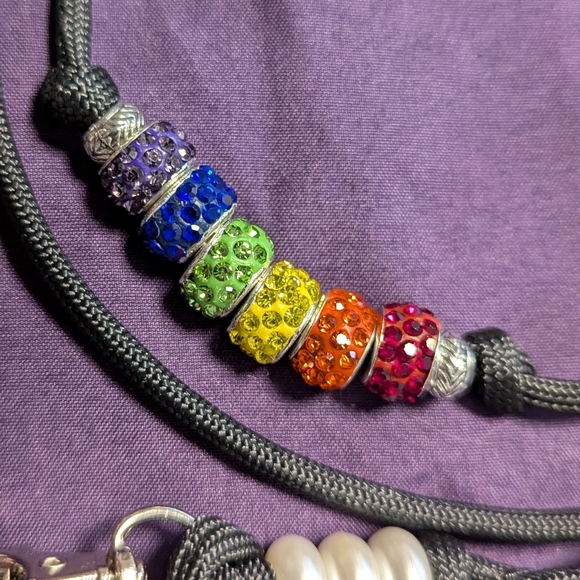 Black Show Lead With Rainbow Center Beads - Picture 2 of 3